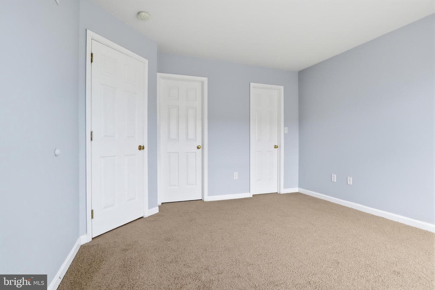 645 Fisher Drive photo 16