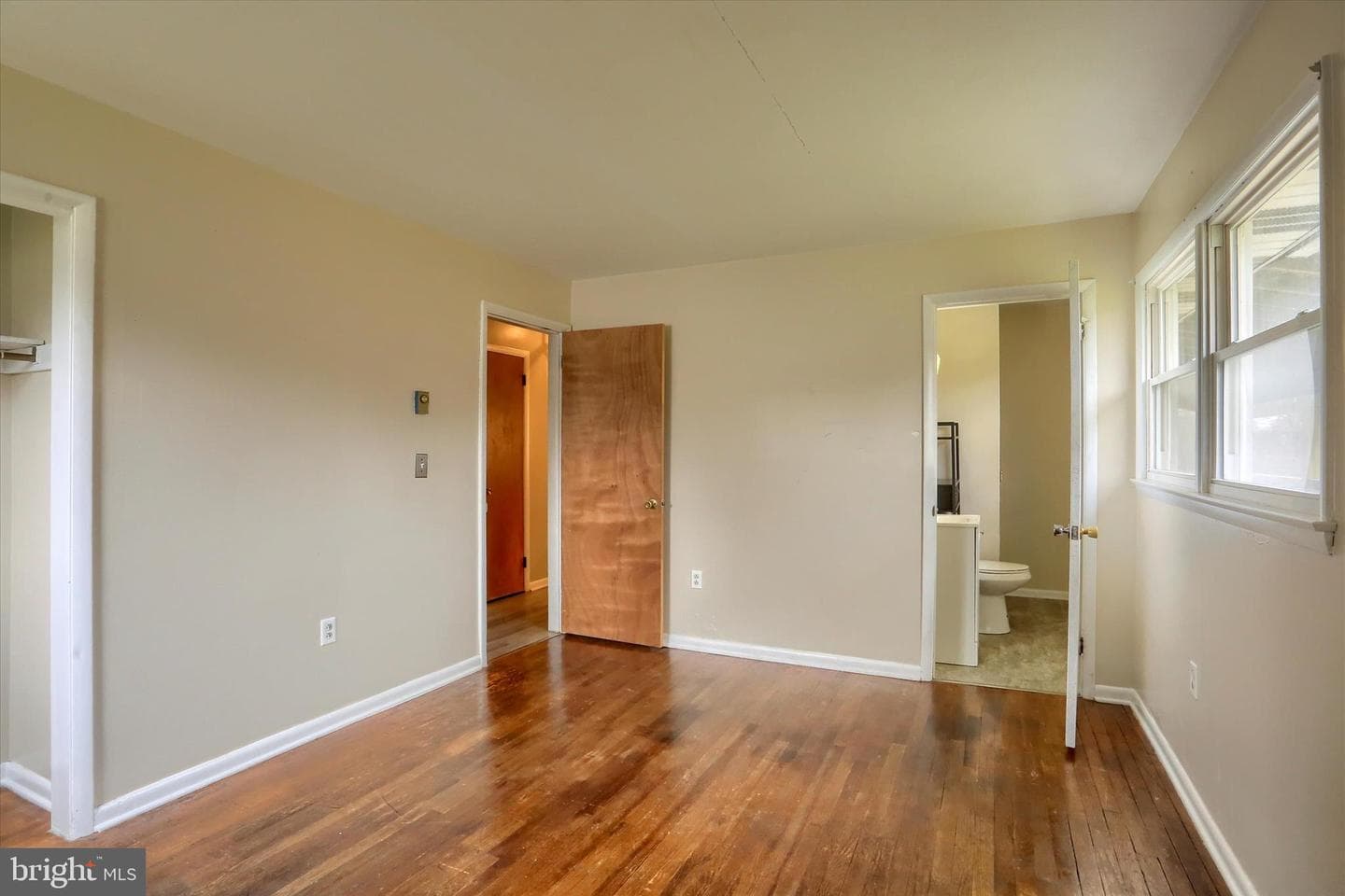 127 Spring Road photo 18