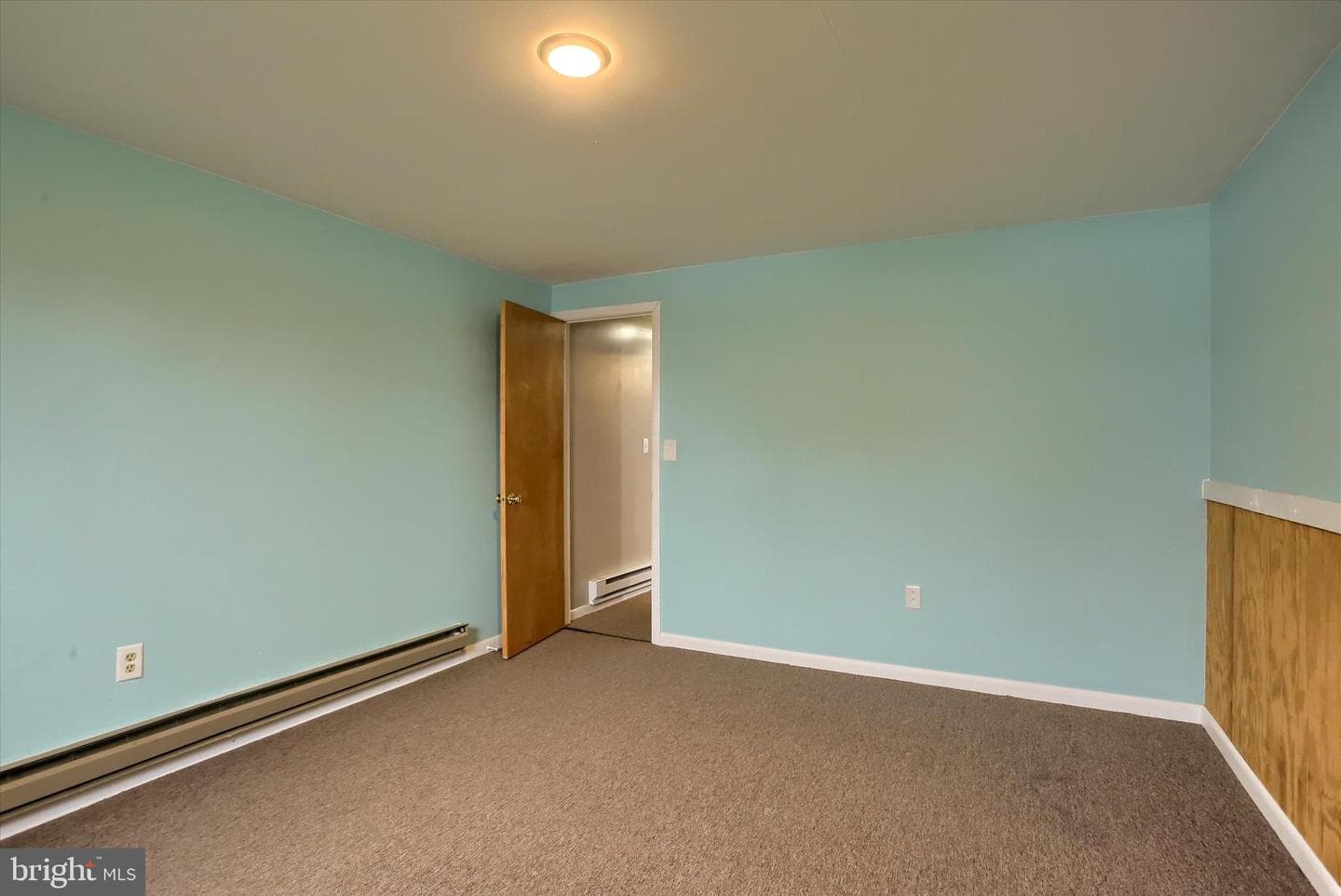 127 Spring Road photo 29