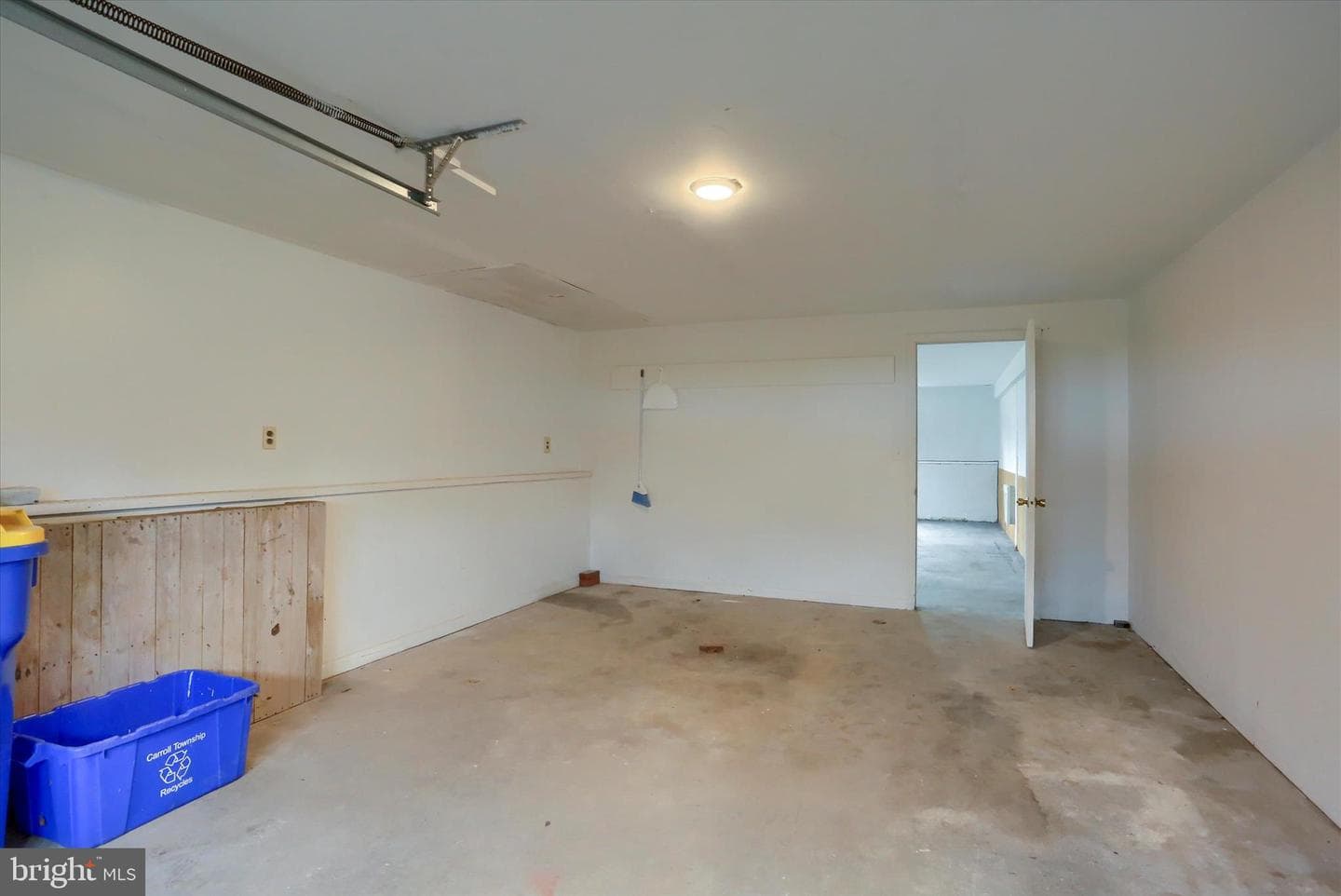 127 Spring Road photo 31