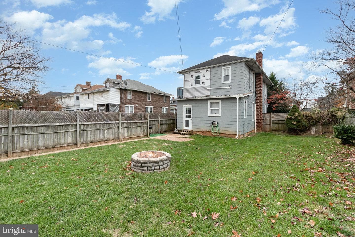 1825 W Philadelphia Street photo 22