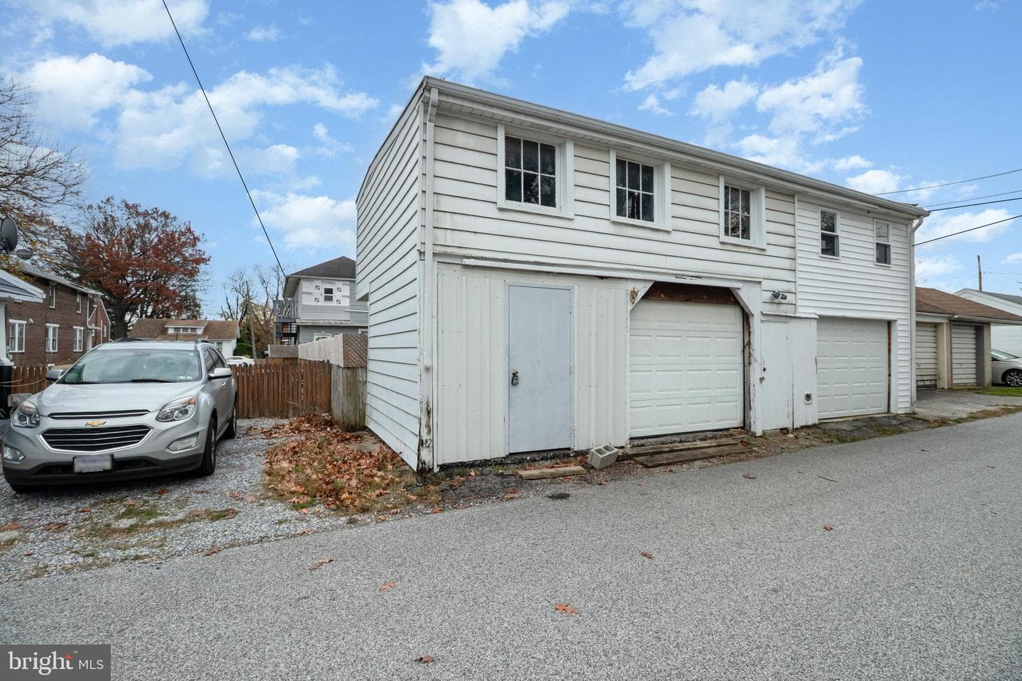 1825 W Philadelphia Street photo 23