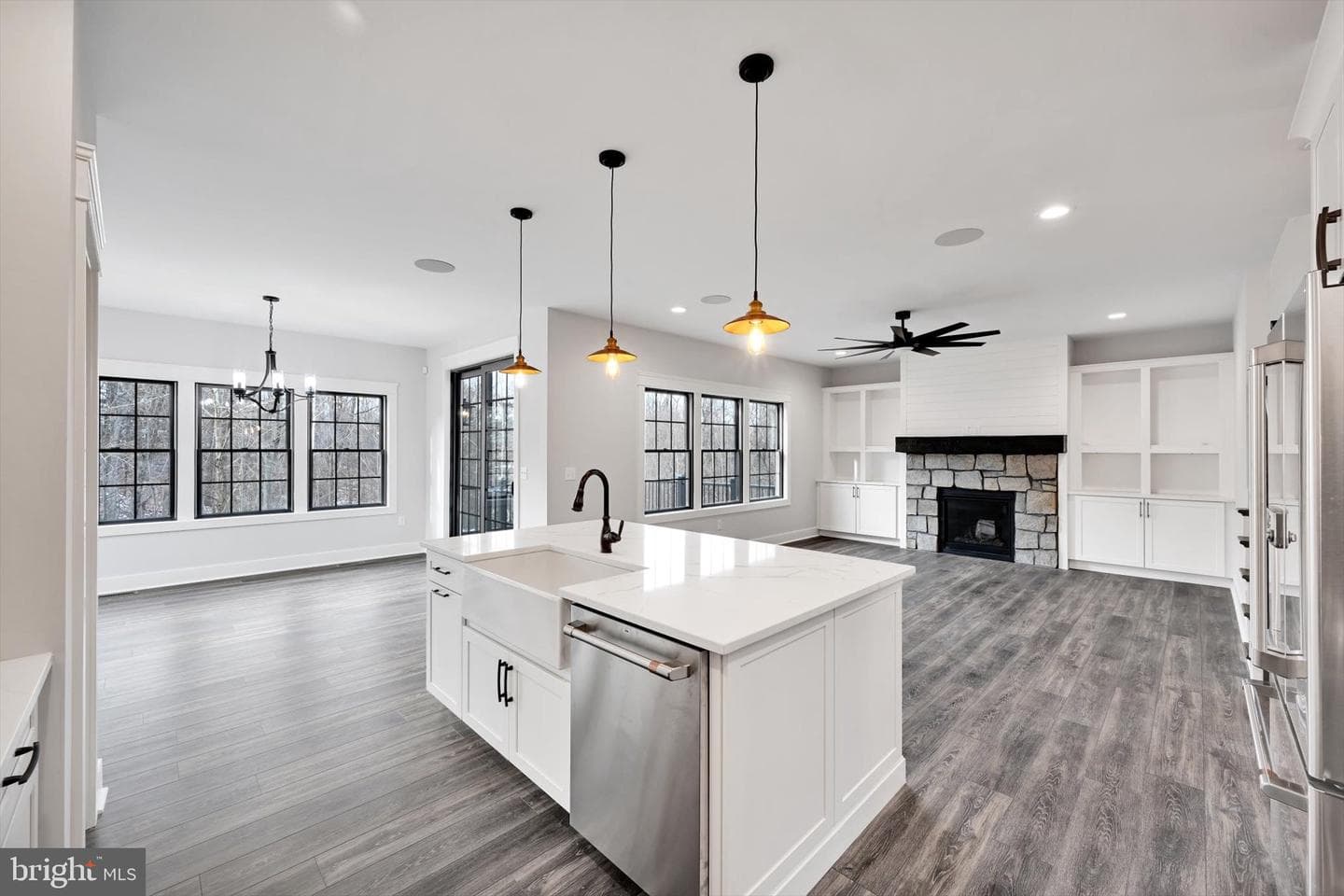 4 Pine Tree Drive photo 15