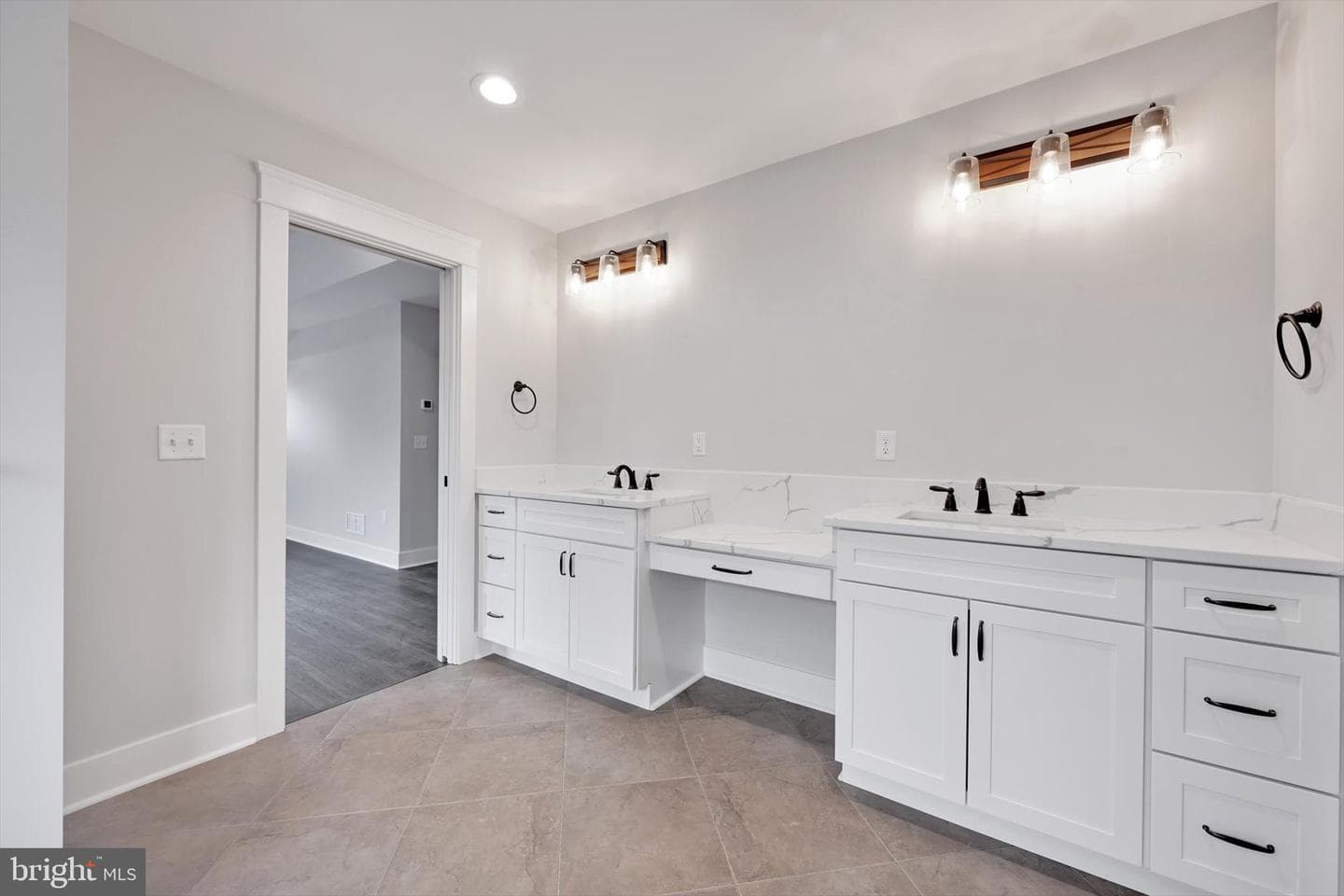 4 Pine Tree Drive photo 24