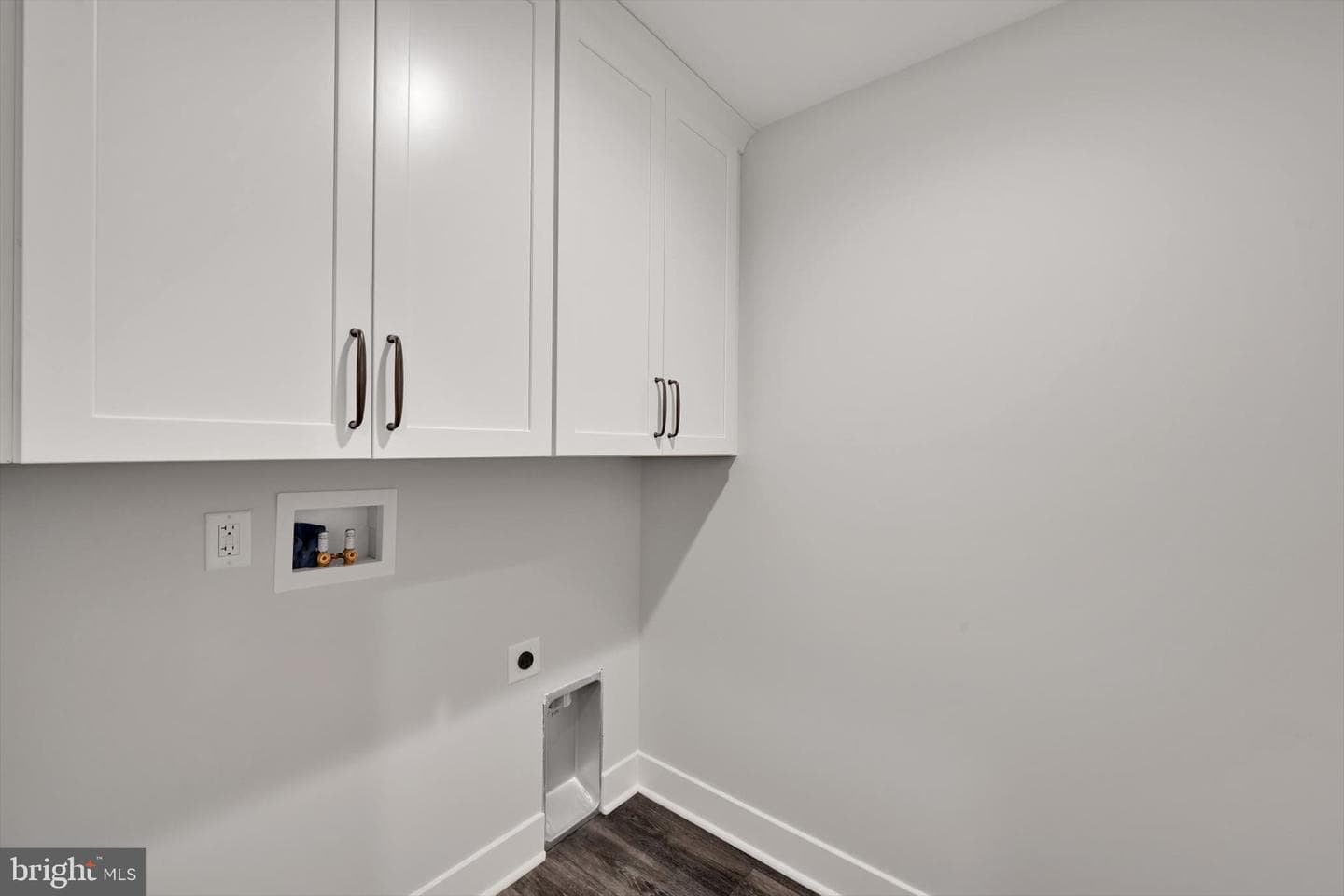 4 Pine Tree Drive photo 36