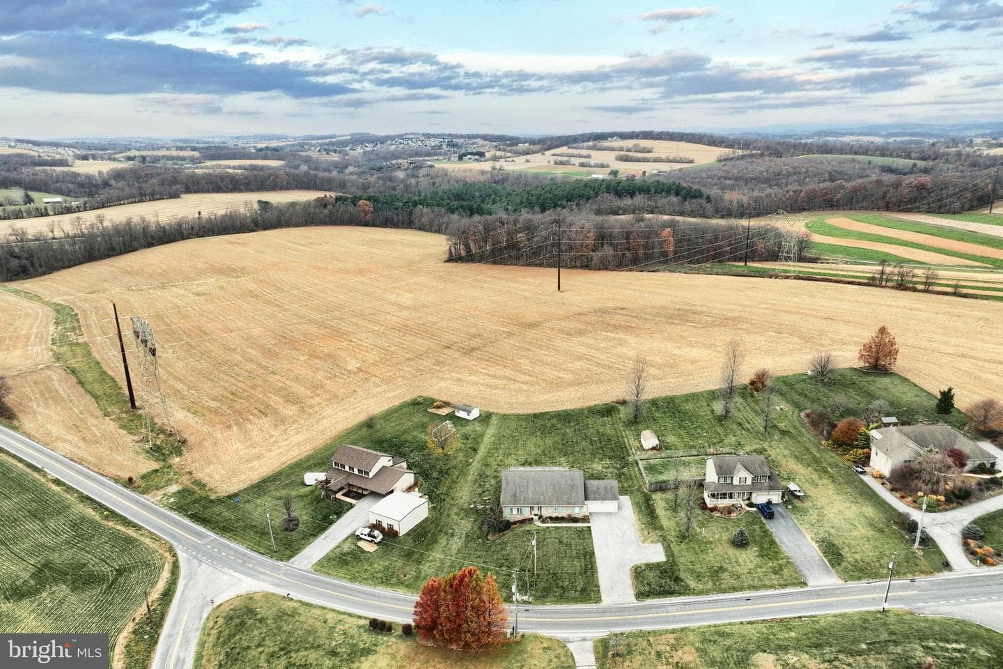 1317 Manor Road photo 4