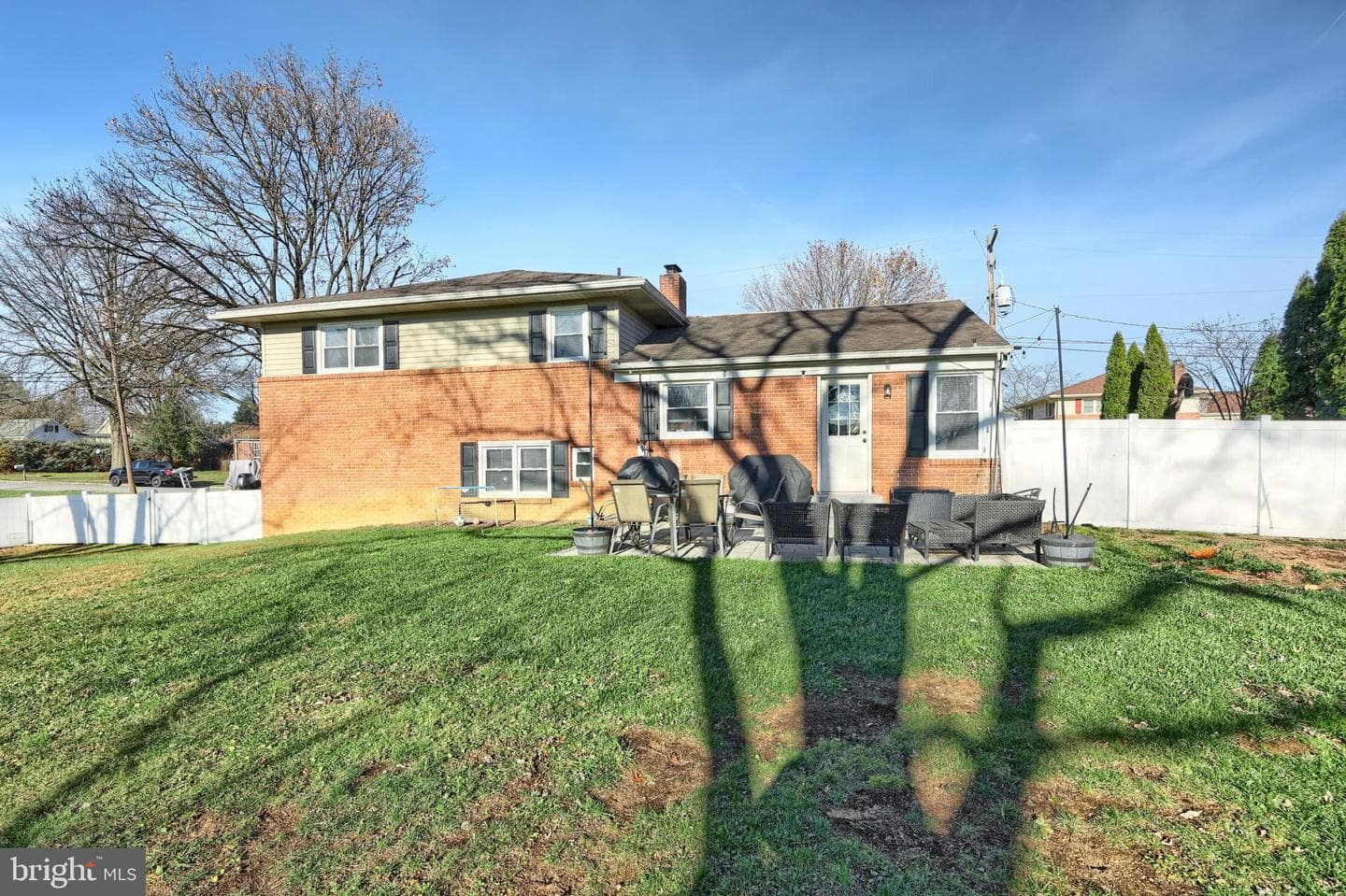 102 Pine Springs Boulevard photo 25
