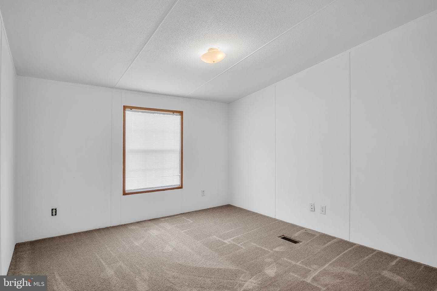 11 Tyler Drive photo 15