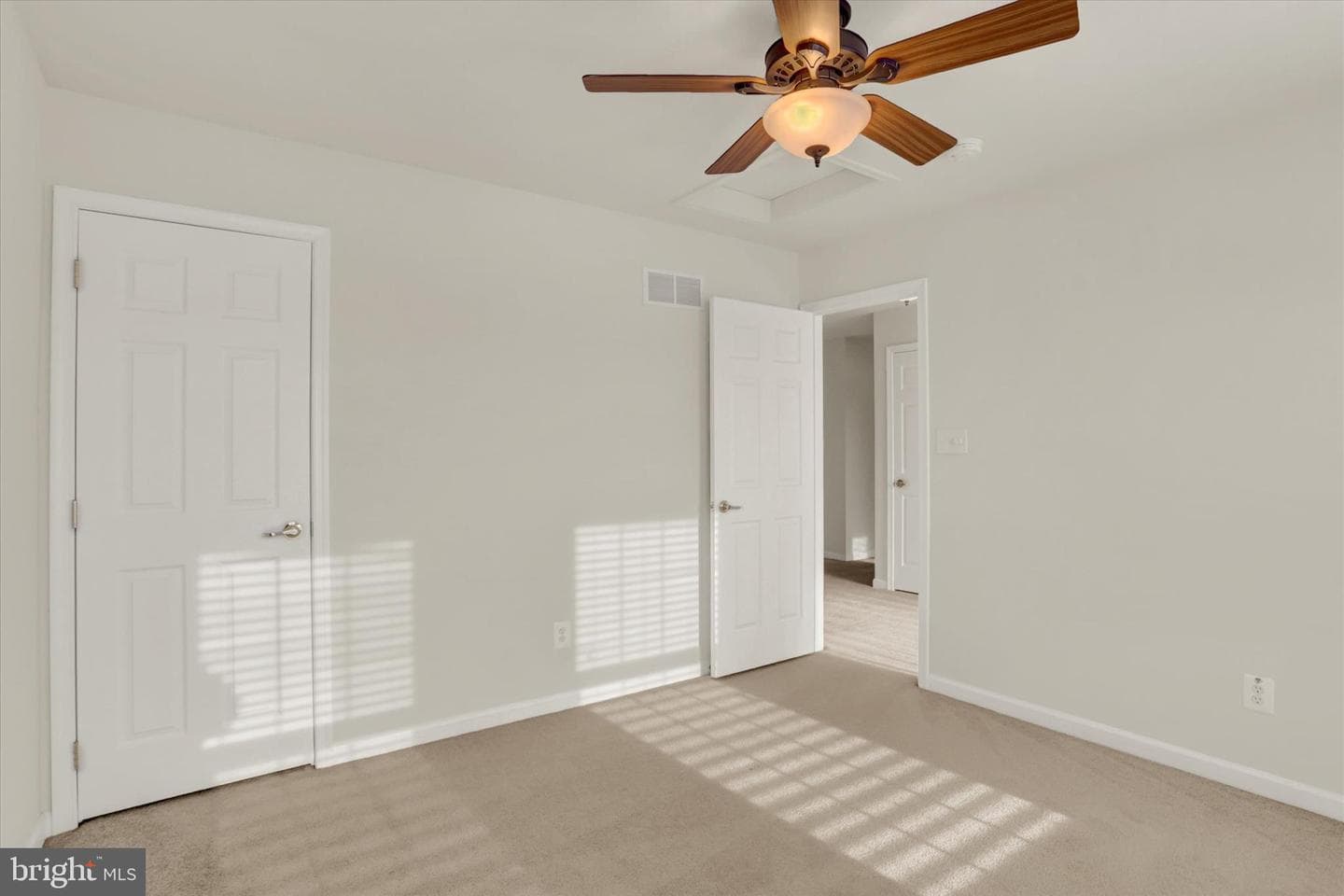 101 Hearthstone Court photo 30