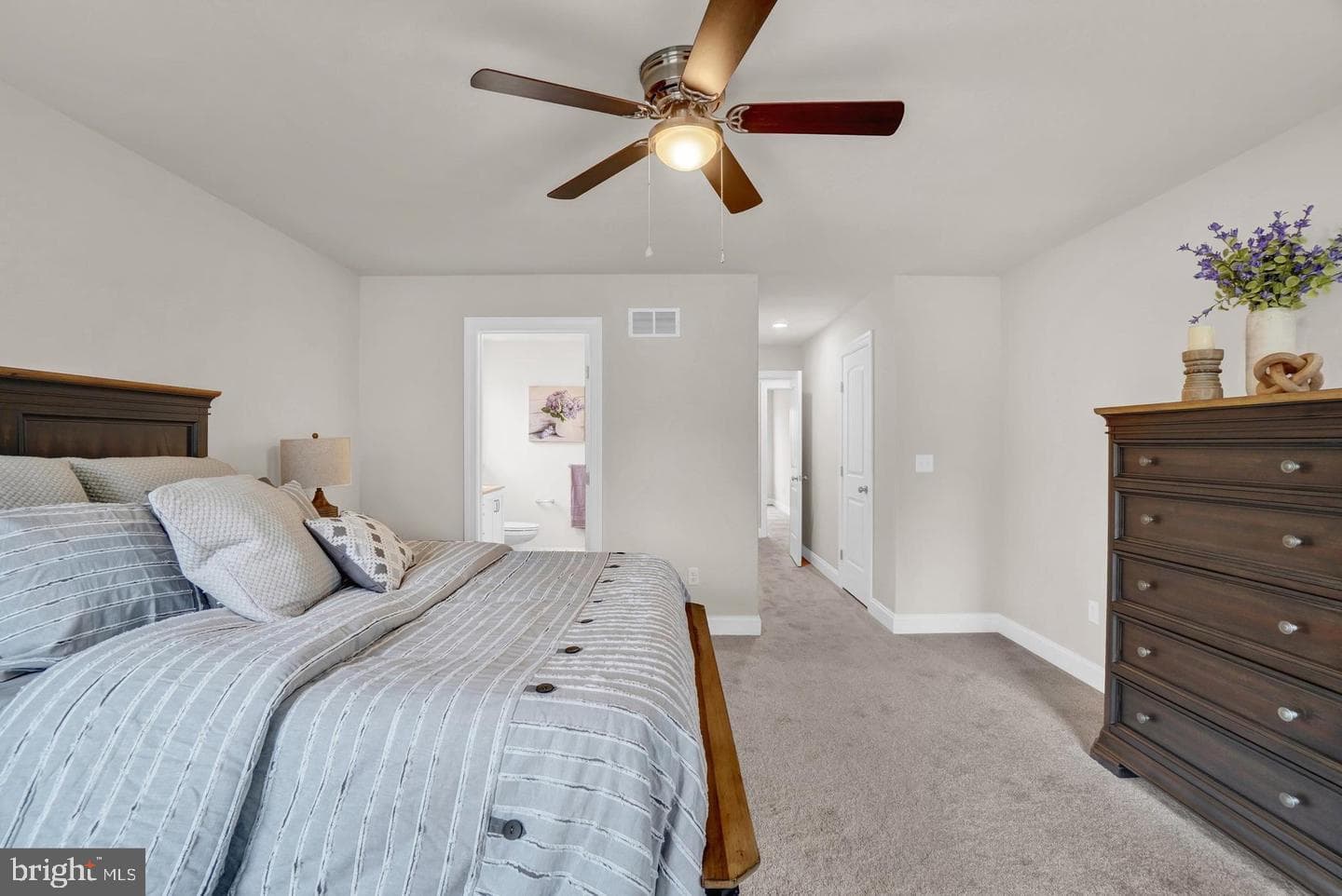 15 Eli Drive photo 8