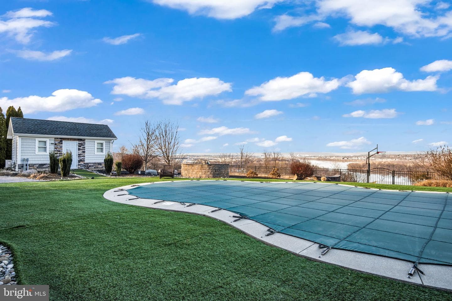297 Thorley Road photo 13