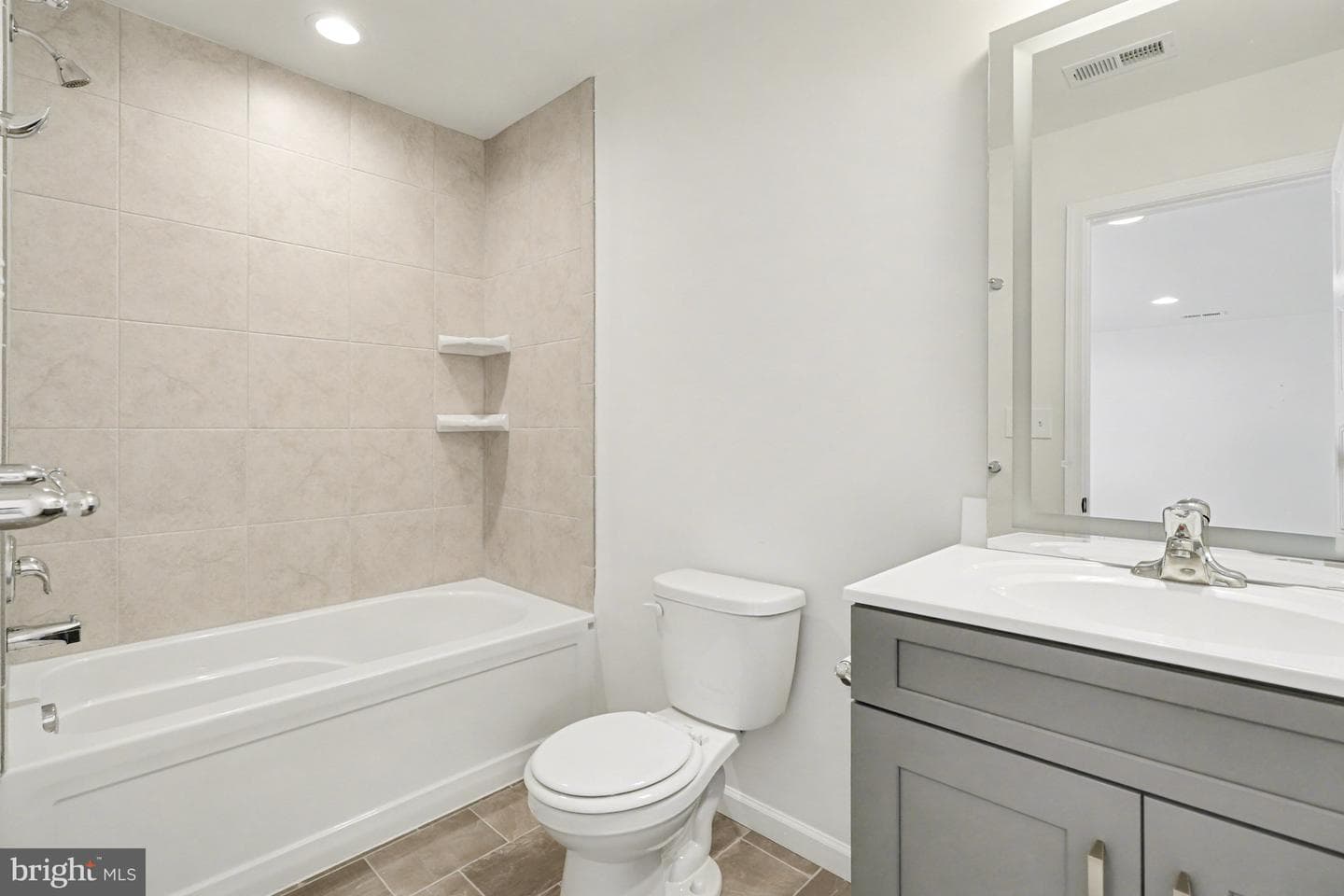 113 Beck Road photo 39