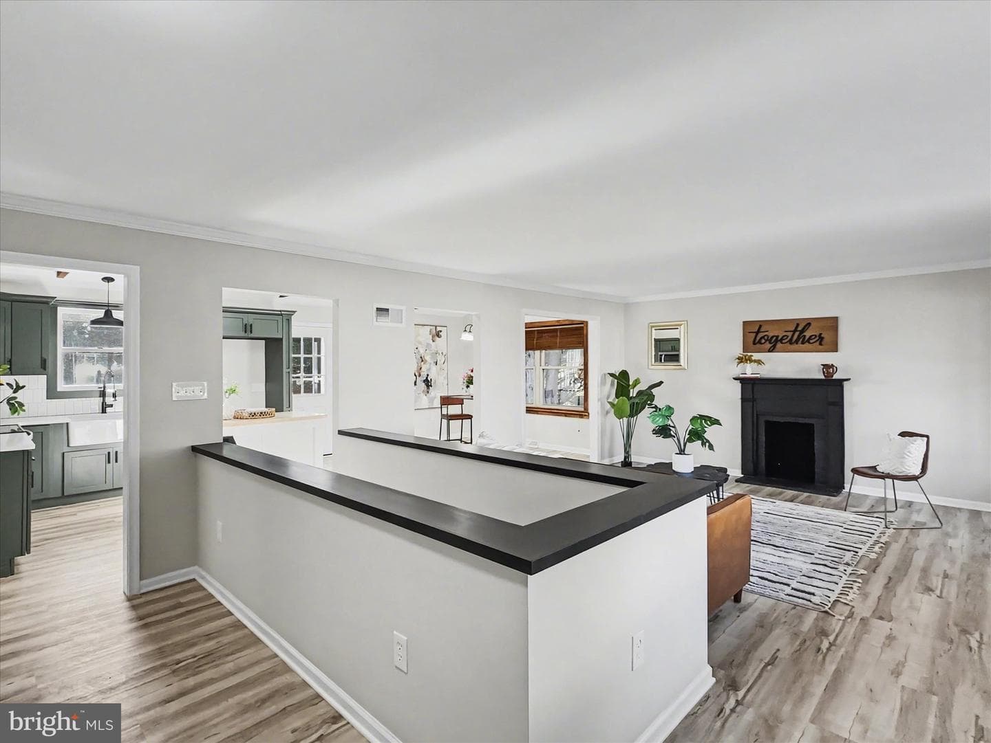 1629 Yorktowne Drive photo 4