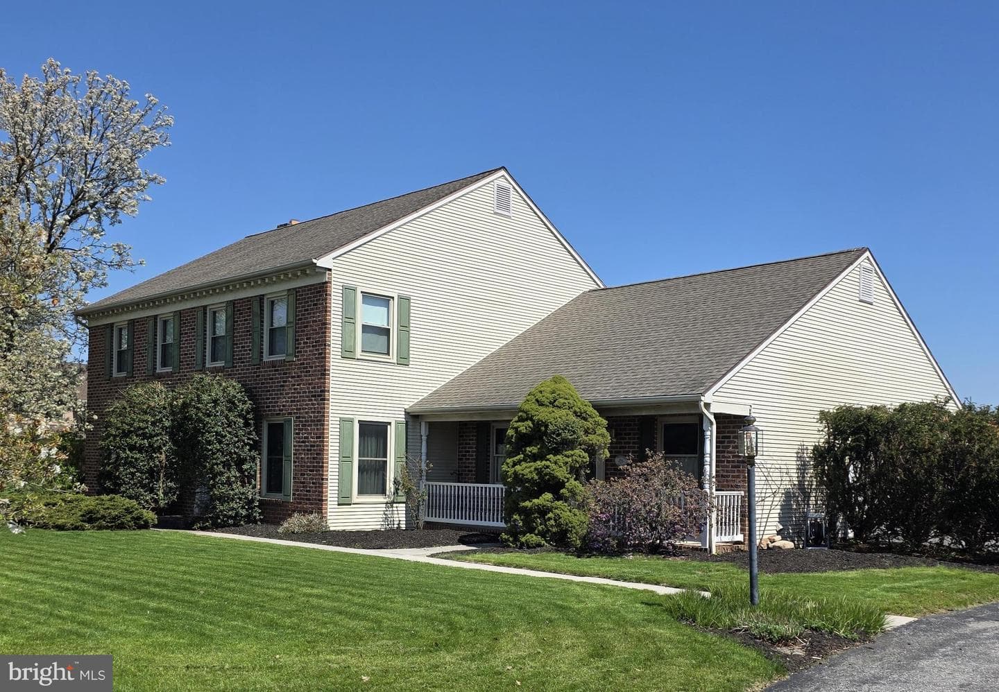 2035 Parkton Lane photo 3