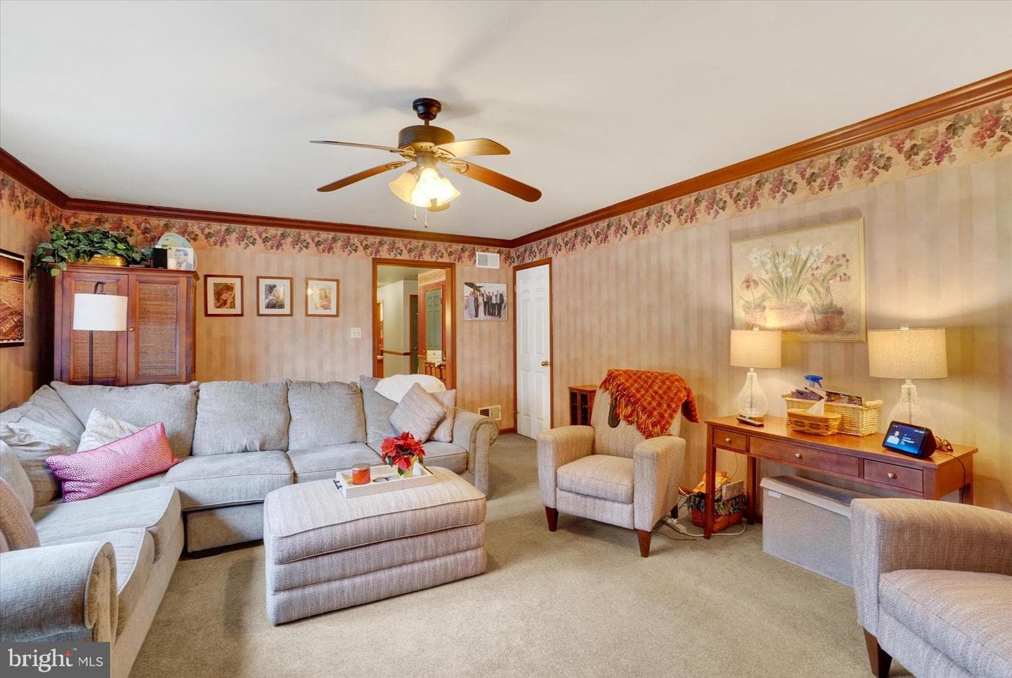 2035 Parkton Lane photo 9