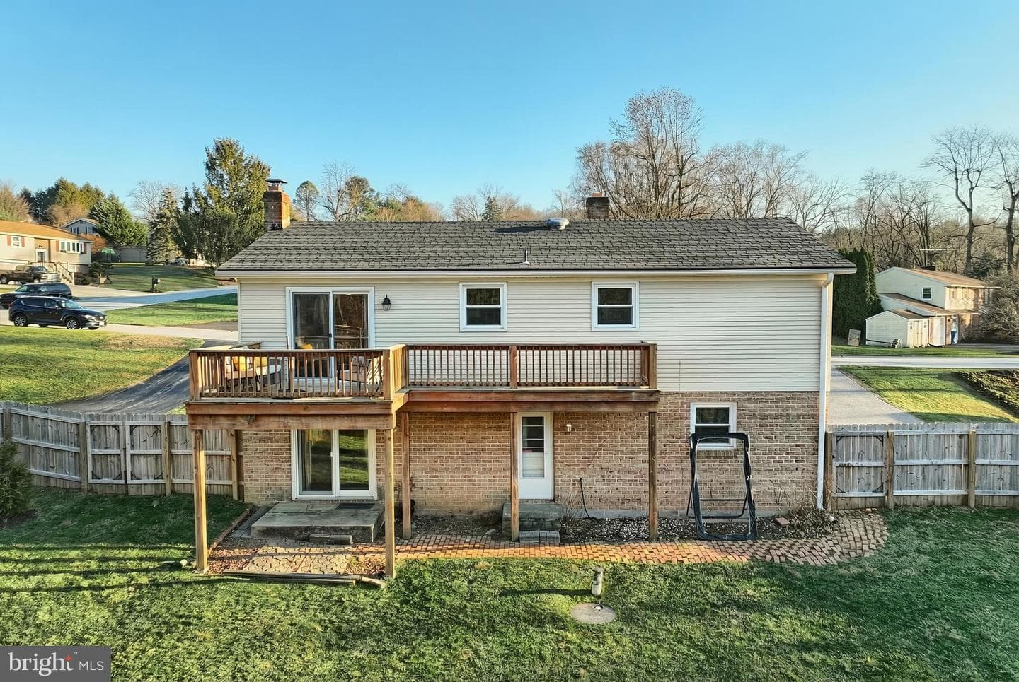 516 Gary Drive photo 32