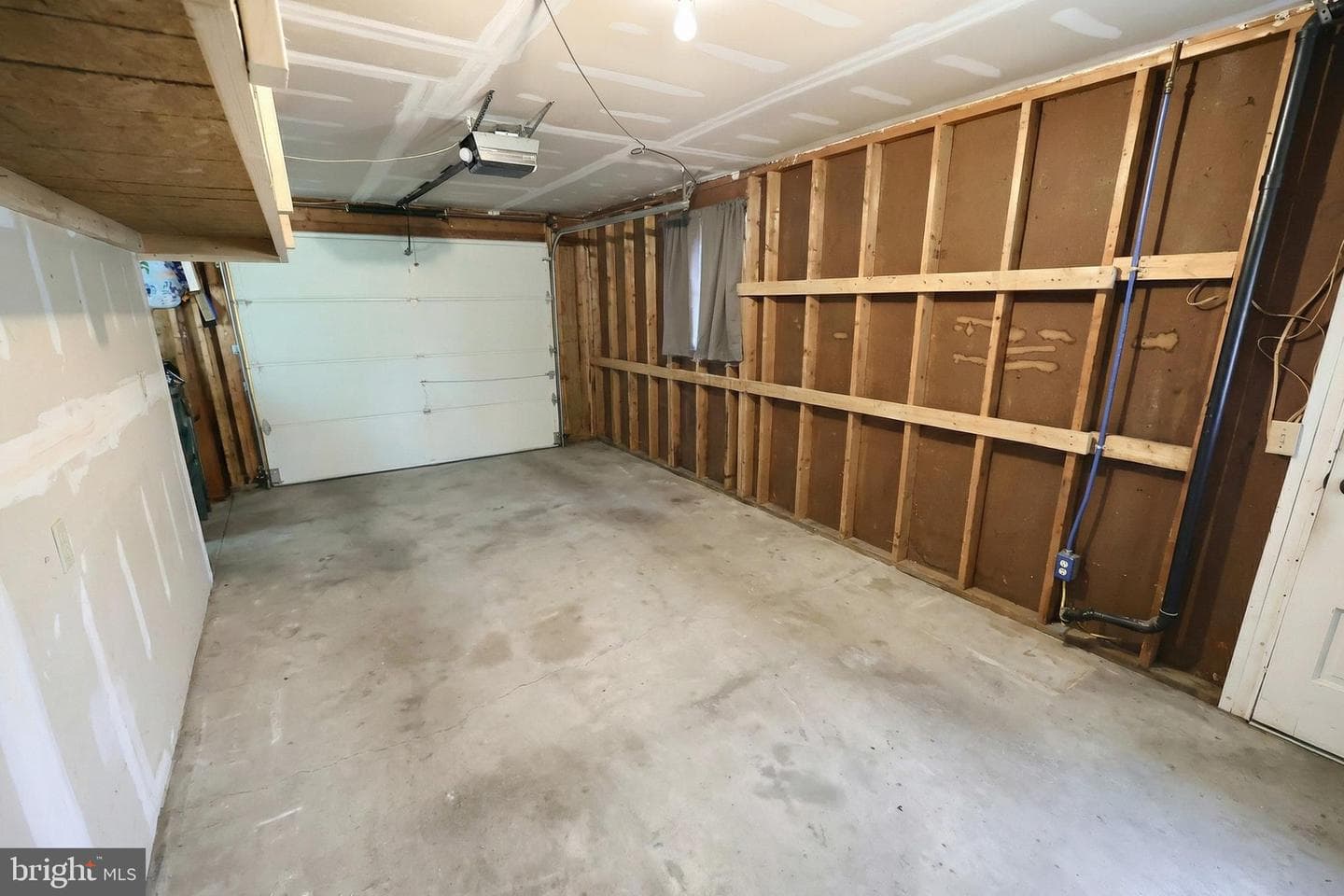 516 Gary Drive photo 37