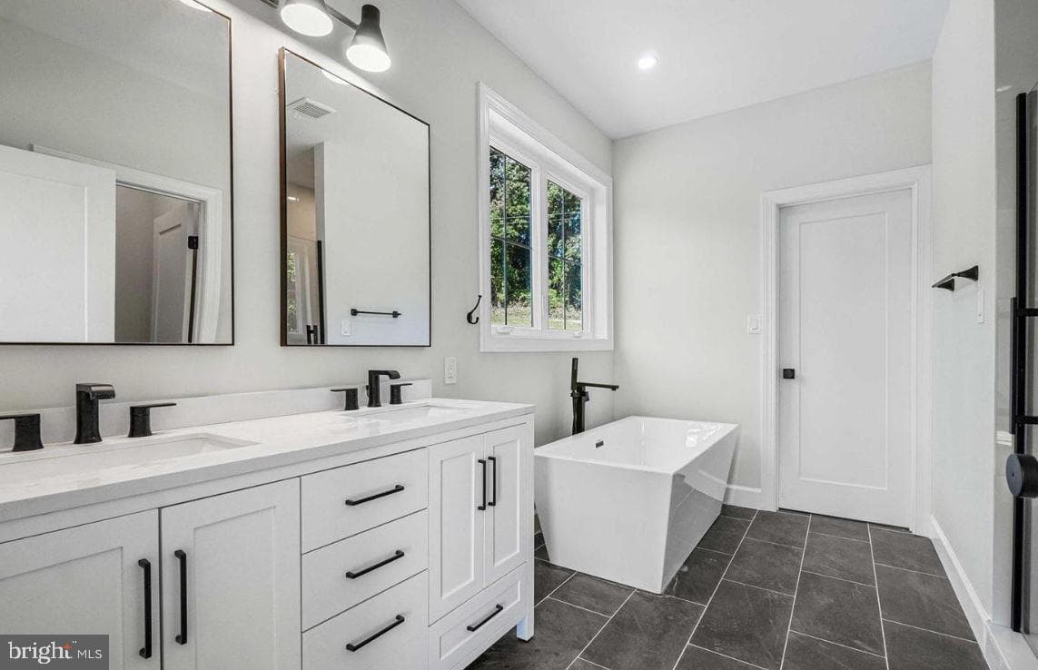 Five Forks Road photo 16