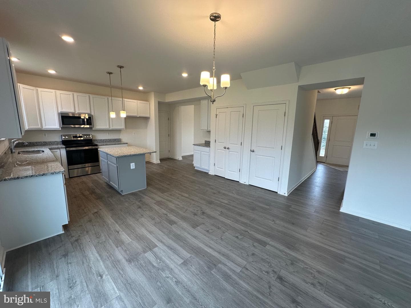 9 Bentley Court photo 28