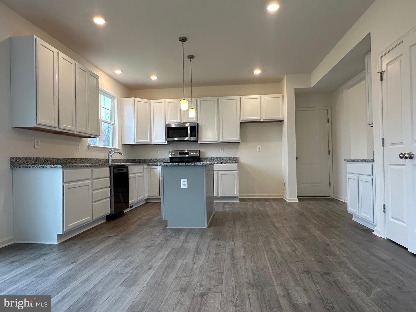 9 Bentley Court photo 29