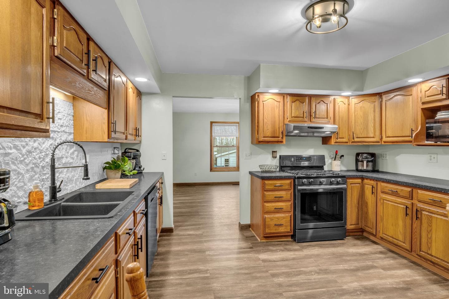 7 Clear Springs Road photo 26