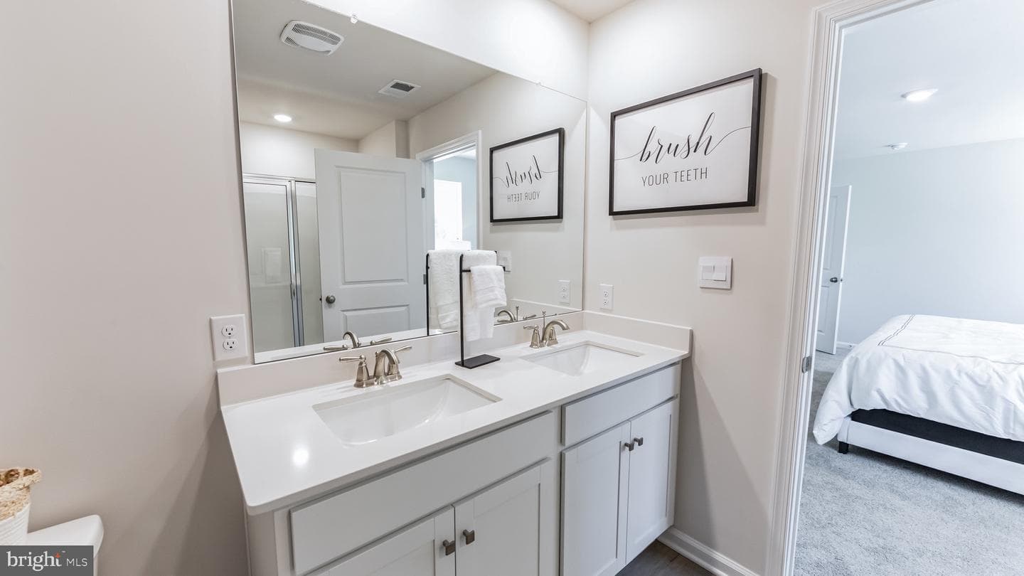 305 Grantway Drive photo 26