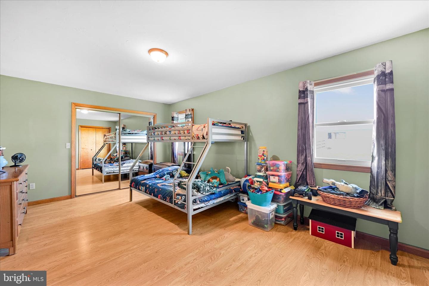 145 Franklintown Road photo 32