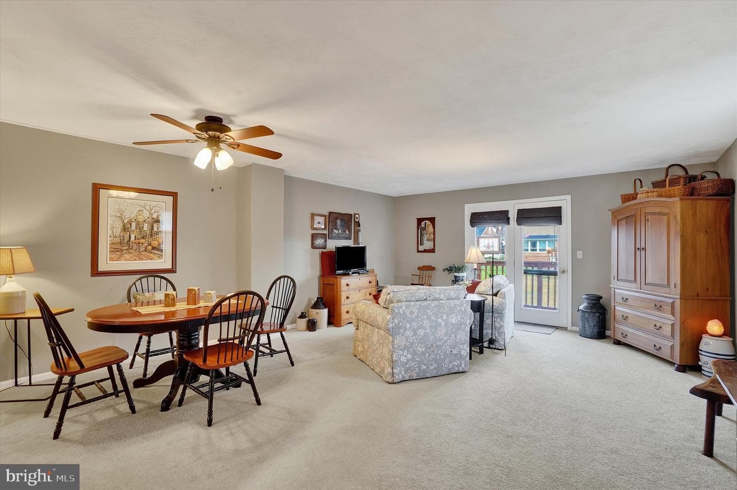 377 Weldon Drive photo 3