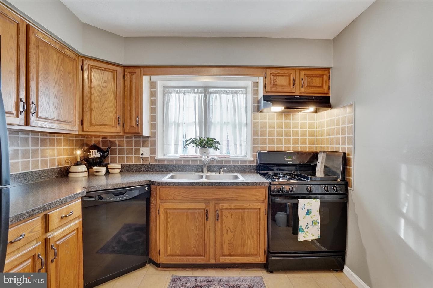 377 Weldon Drive photo 8