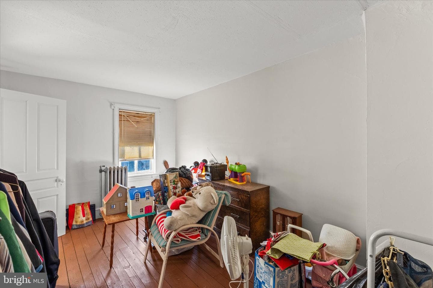 350 E Poplar Street photo 22