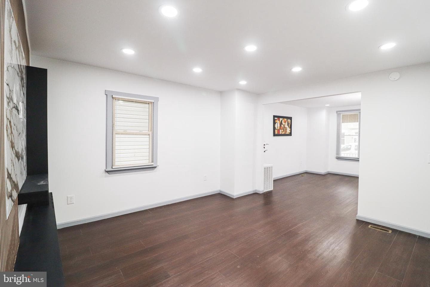 539 W King Street photo 13