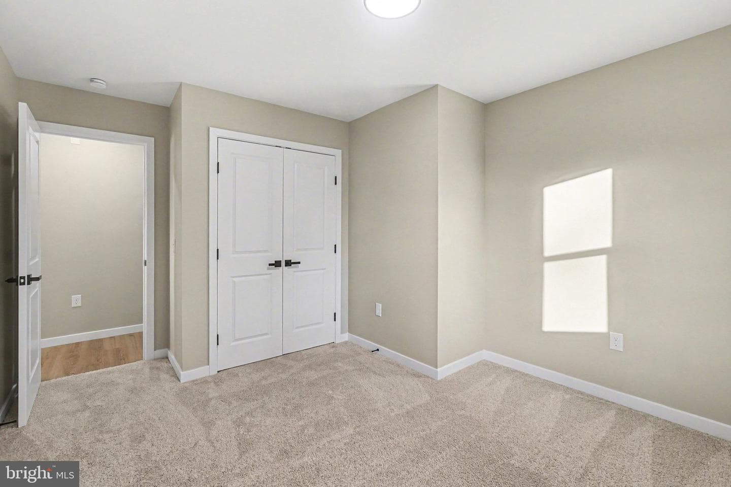 752 Collina Drive photo 12