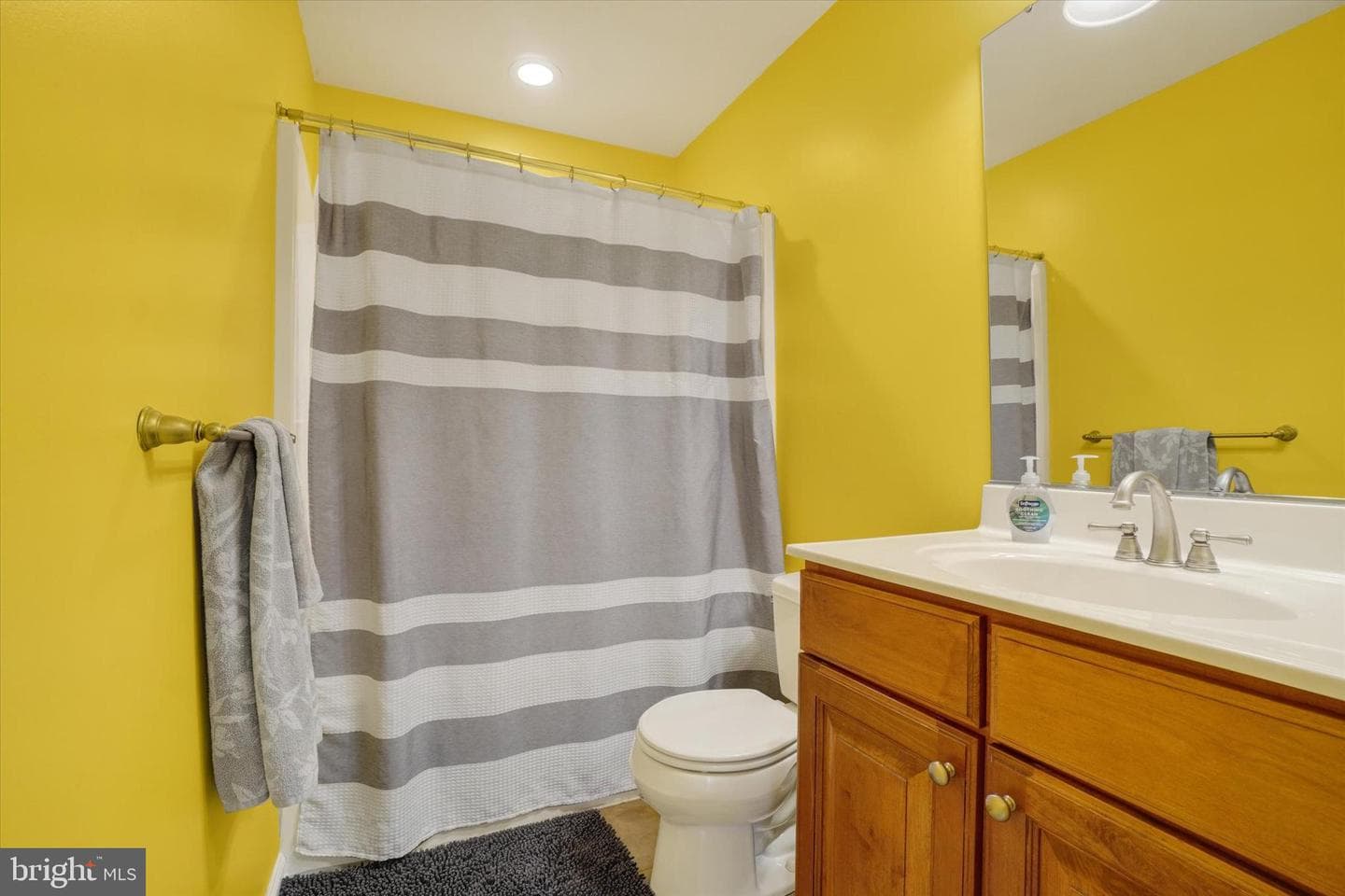 258 N Front Street photo 24