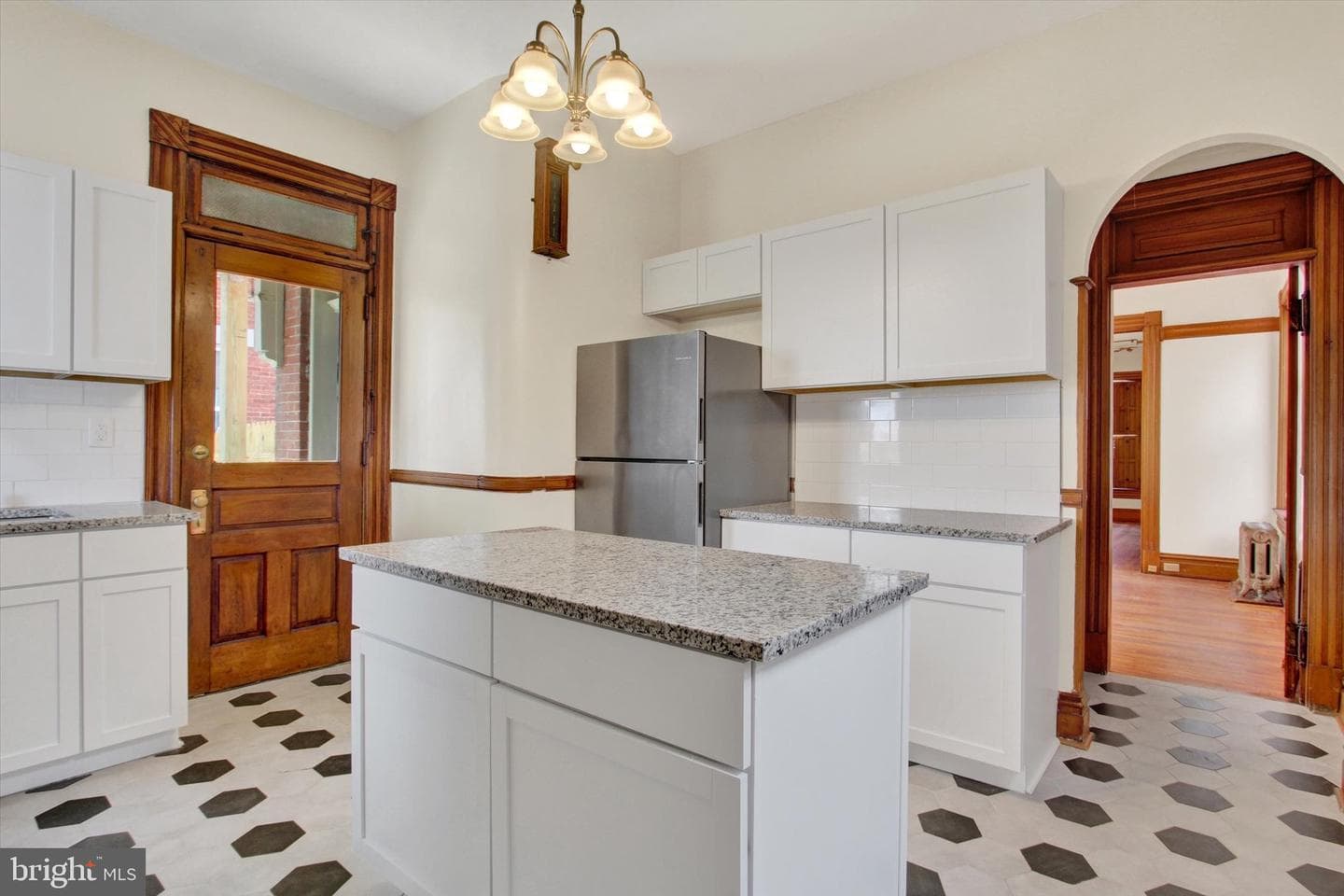 407 Carlisle Street photo 13
