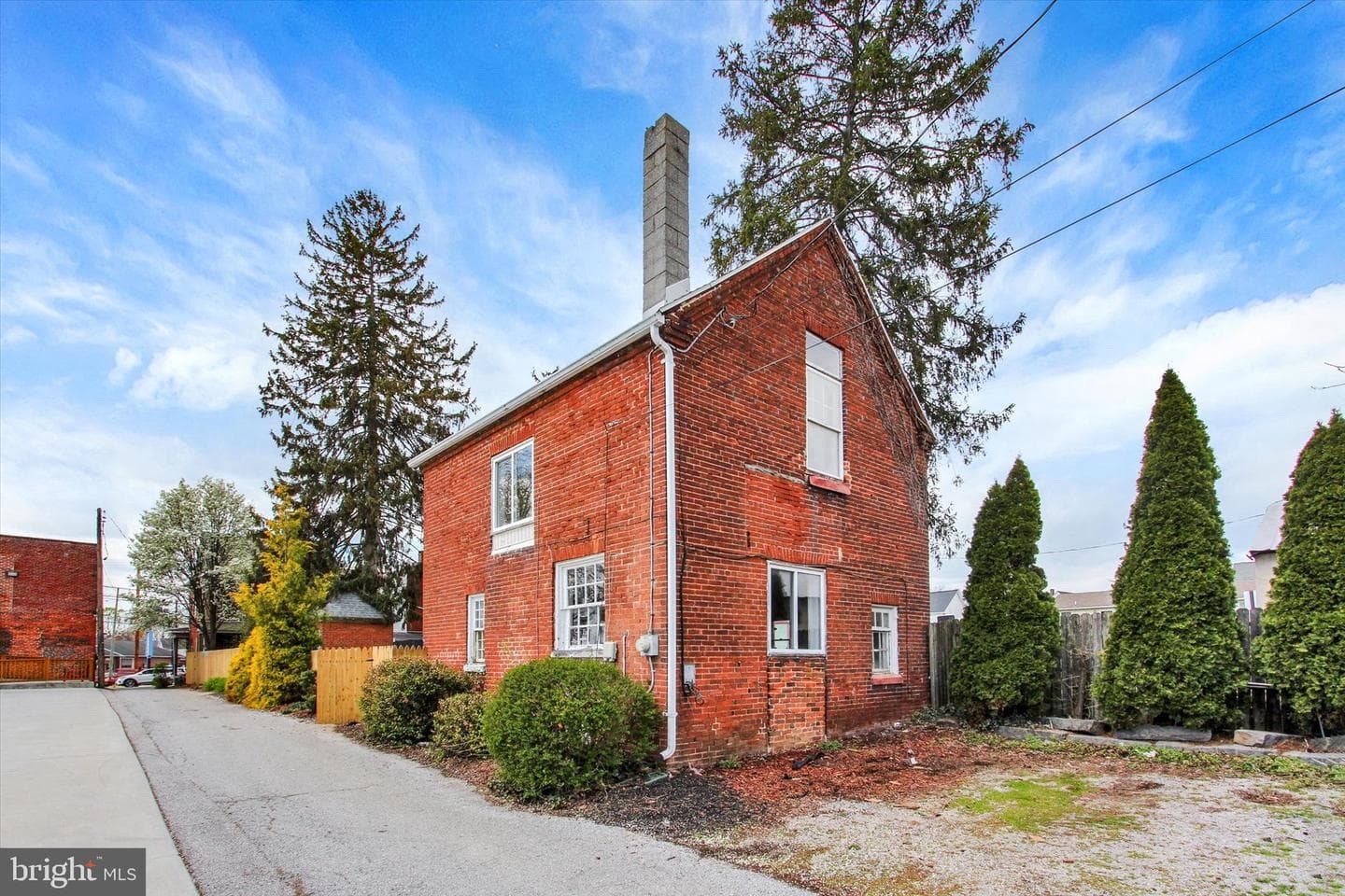 407 Carlisle Street photo 38