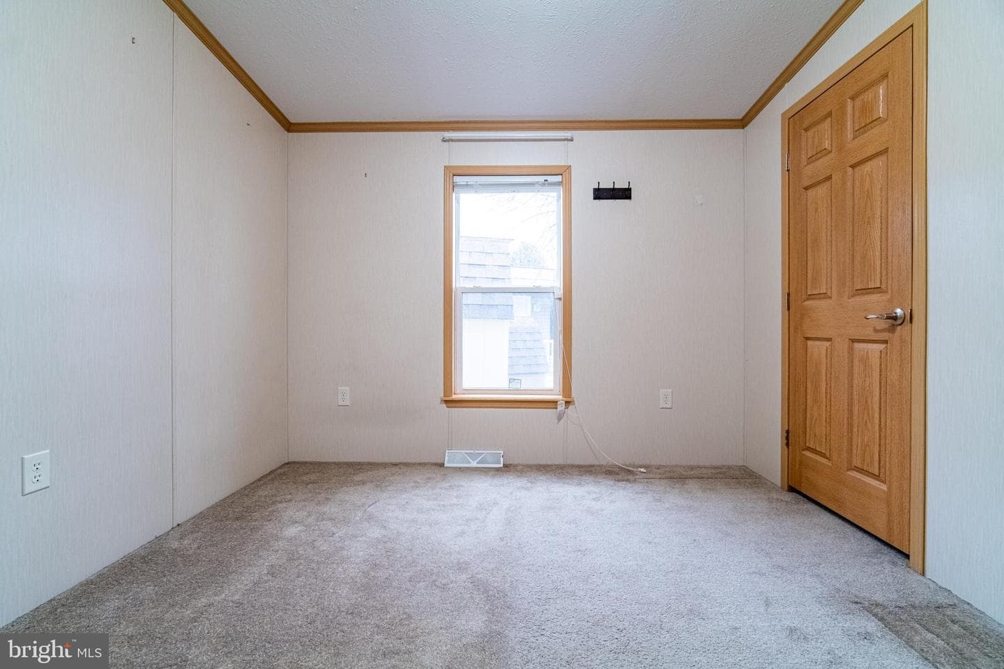 303 Basil Court photo 17
