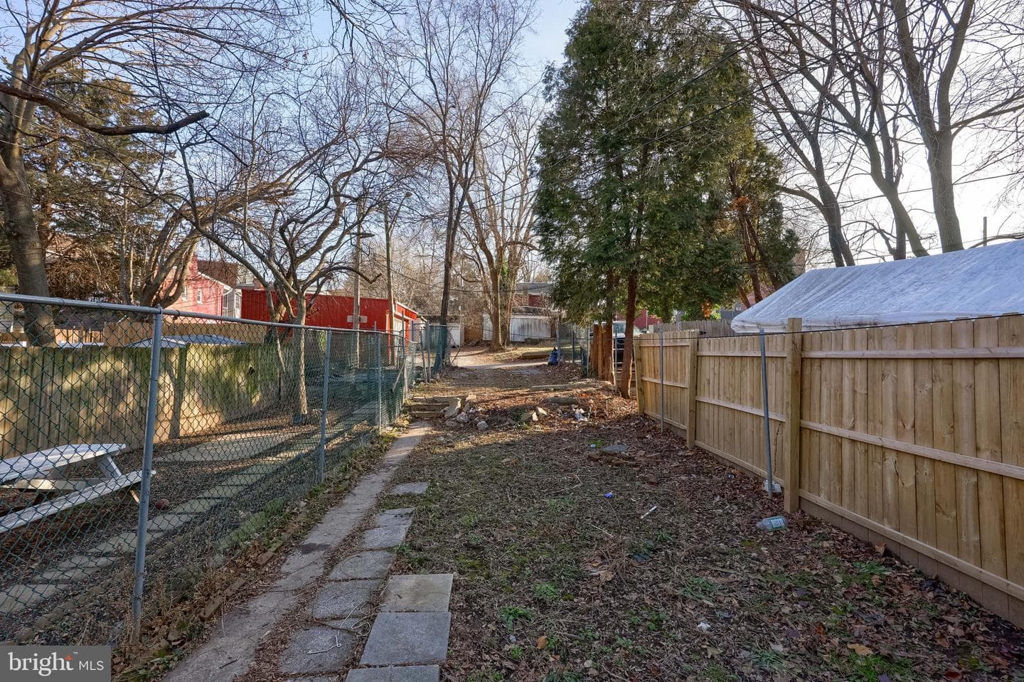 372 E Philadelphia Street photo 22