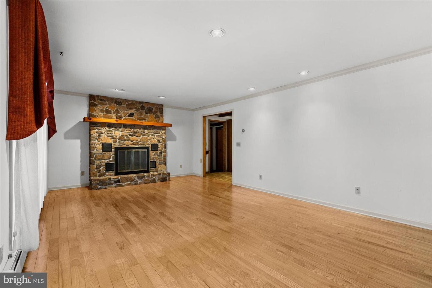 107 W Ridge Road photo 8