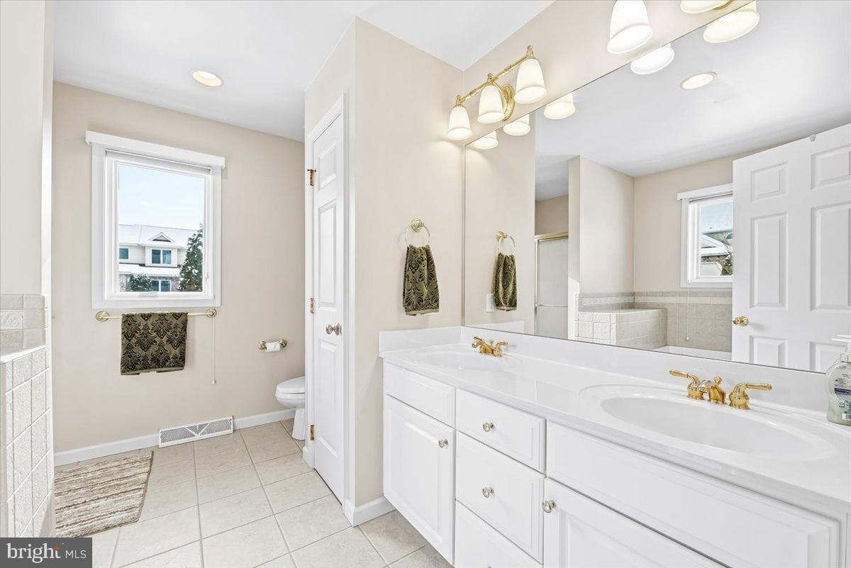 153 Fountain Drive photo 24