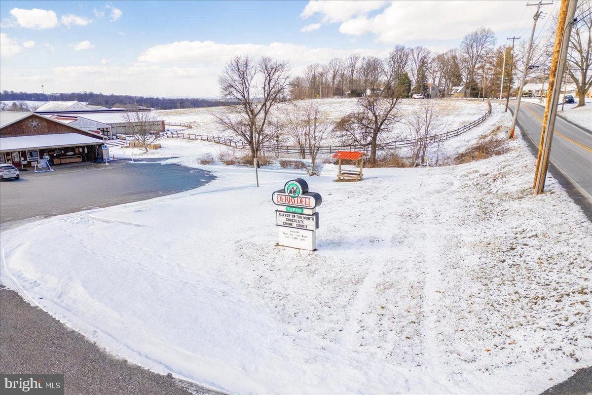 153 Fountain Drive photo 41