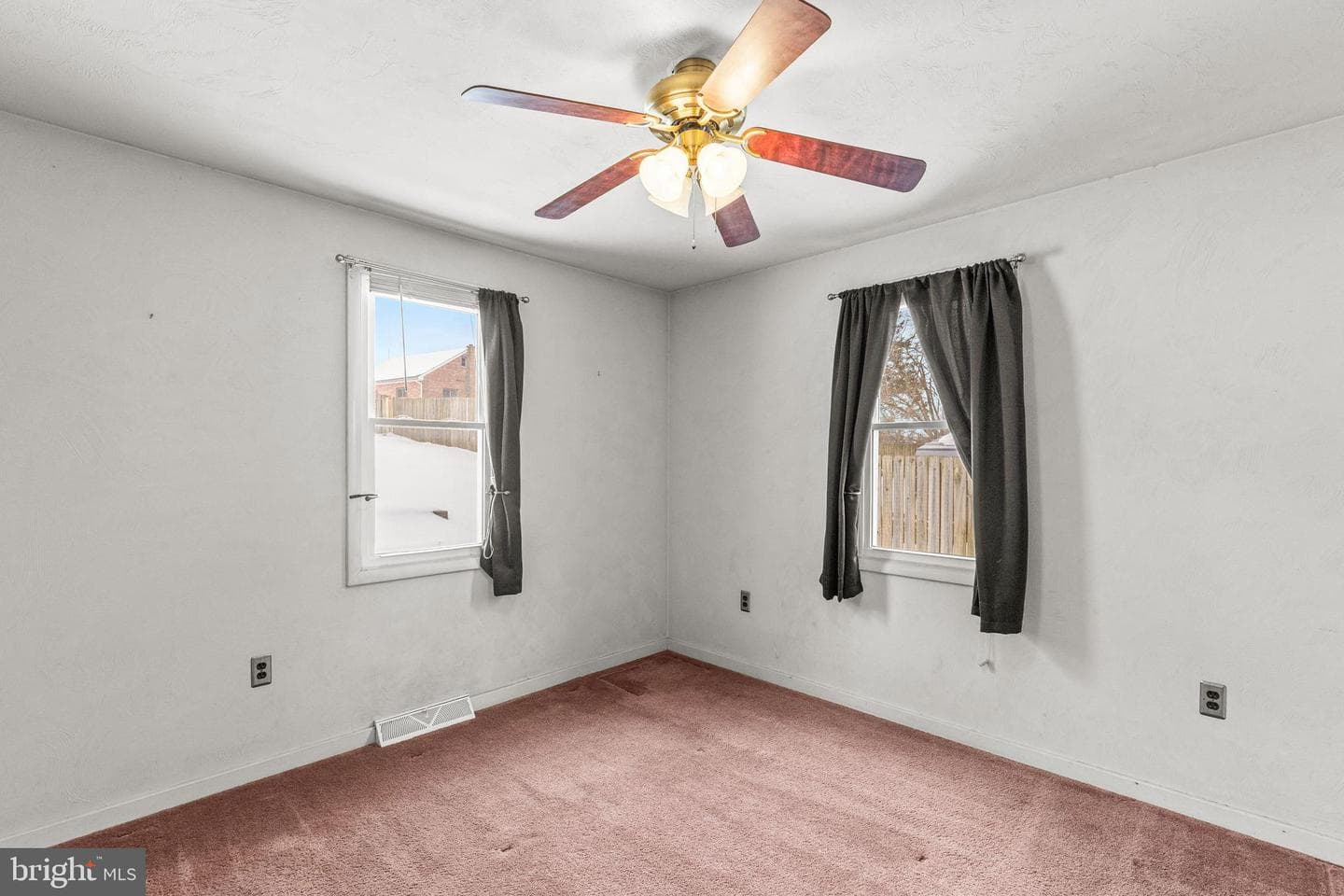102 Rockwood Avenue photo 16