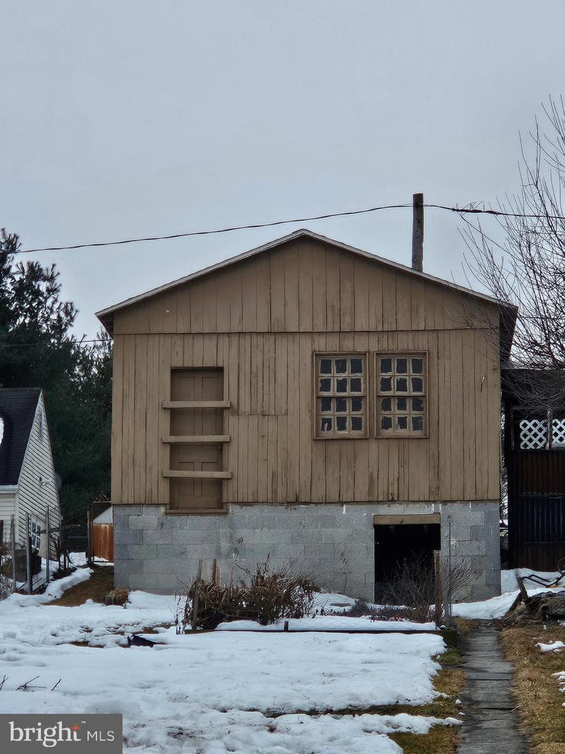 606 S Front Street photo 29