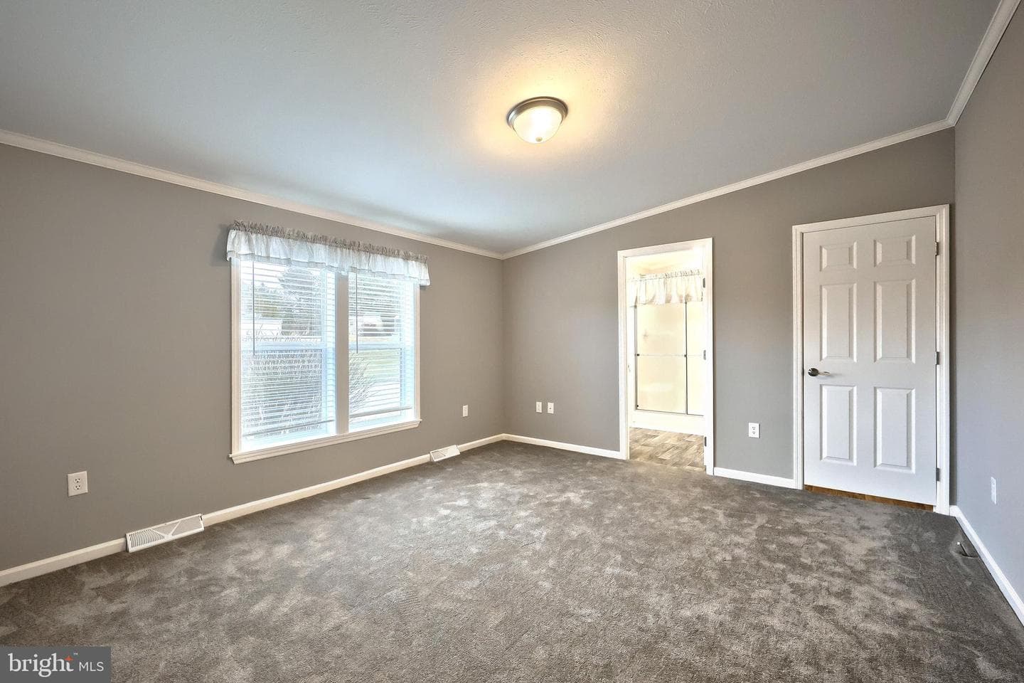 723 Lake Drive photo 13