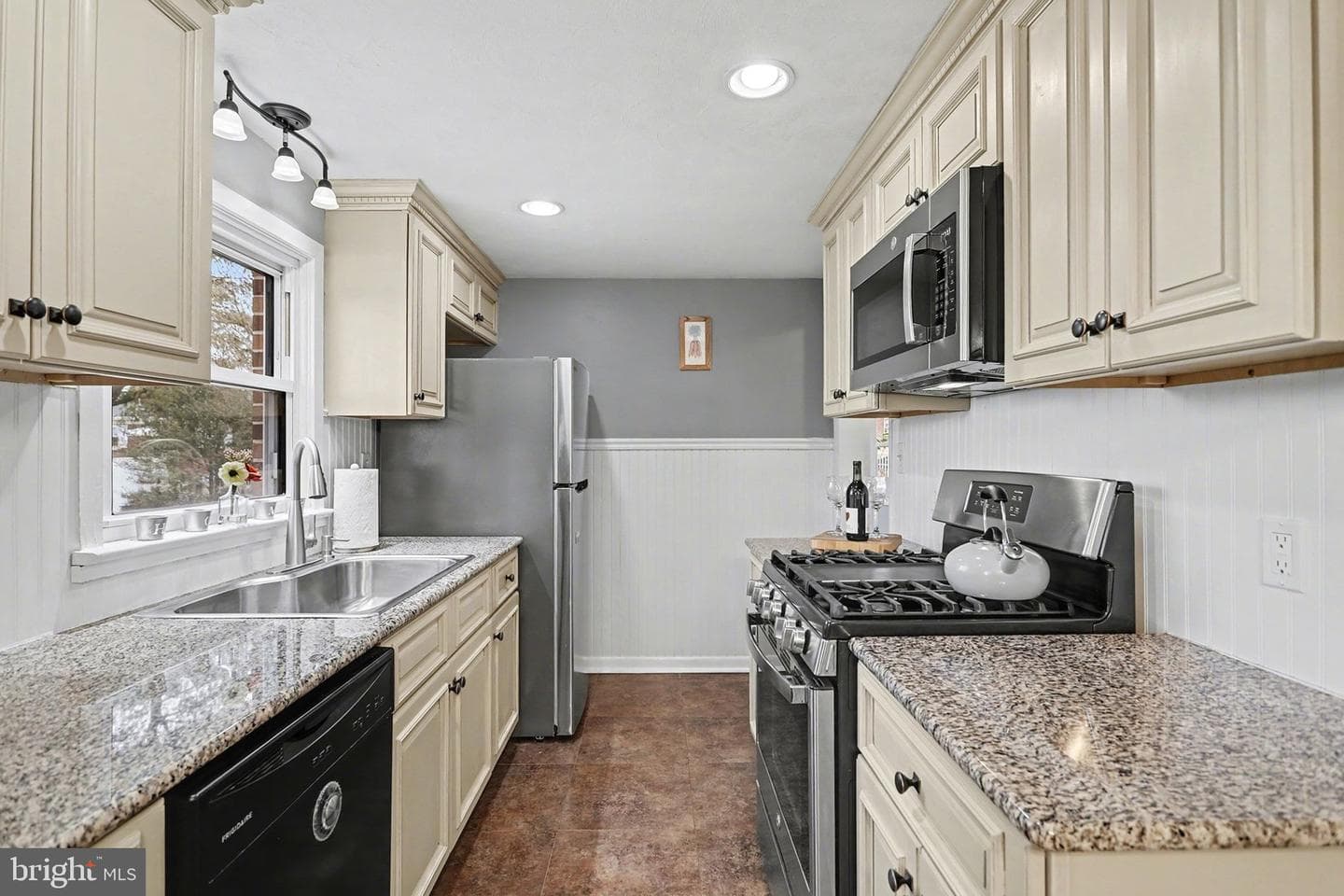 31 Lisburn Avenue photo 4