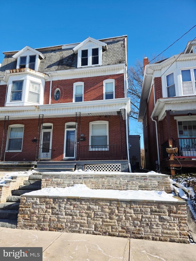 125 S Walnut Street photo 2