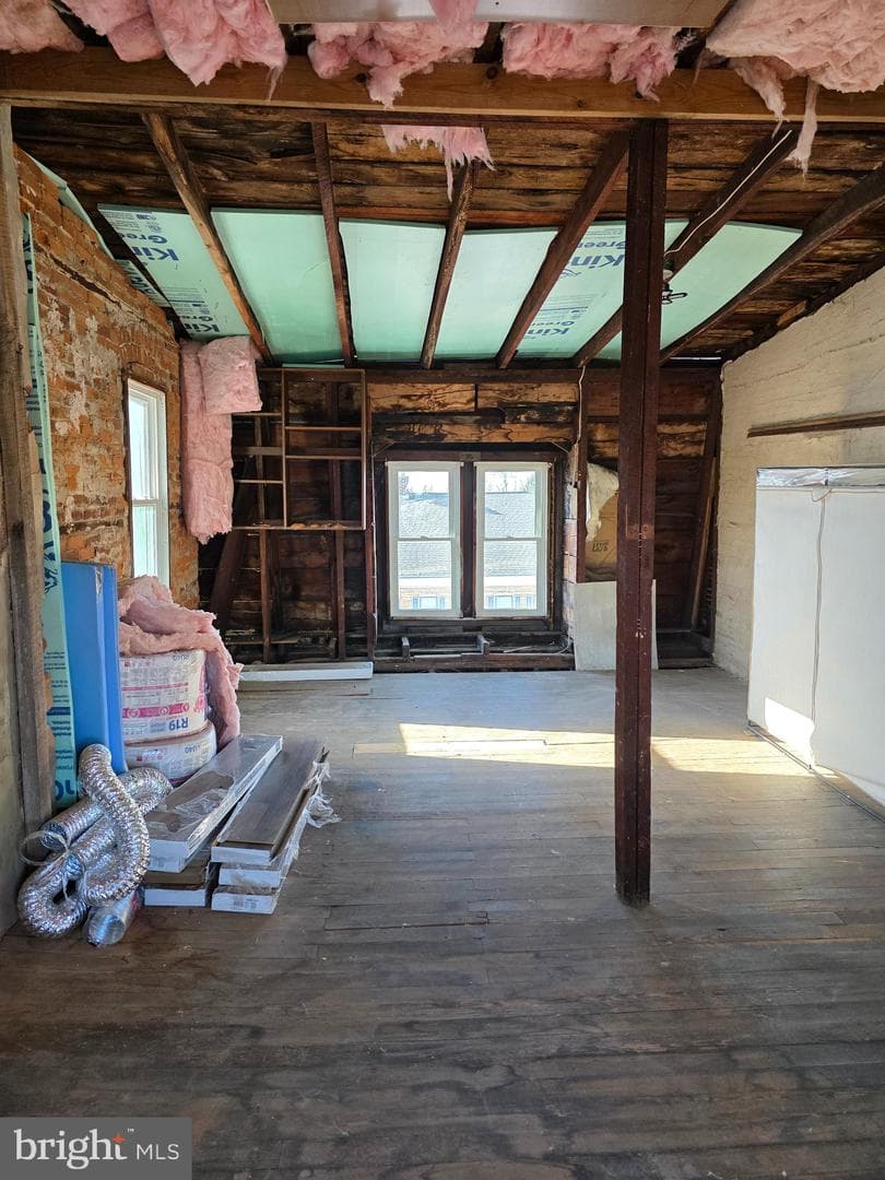 125 S Walnut Street photo 22