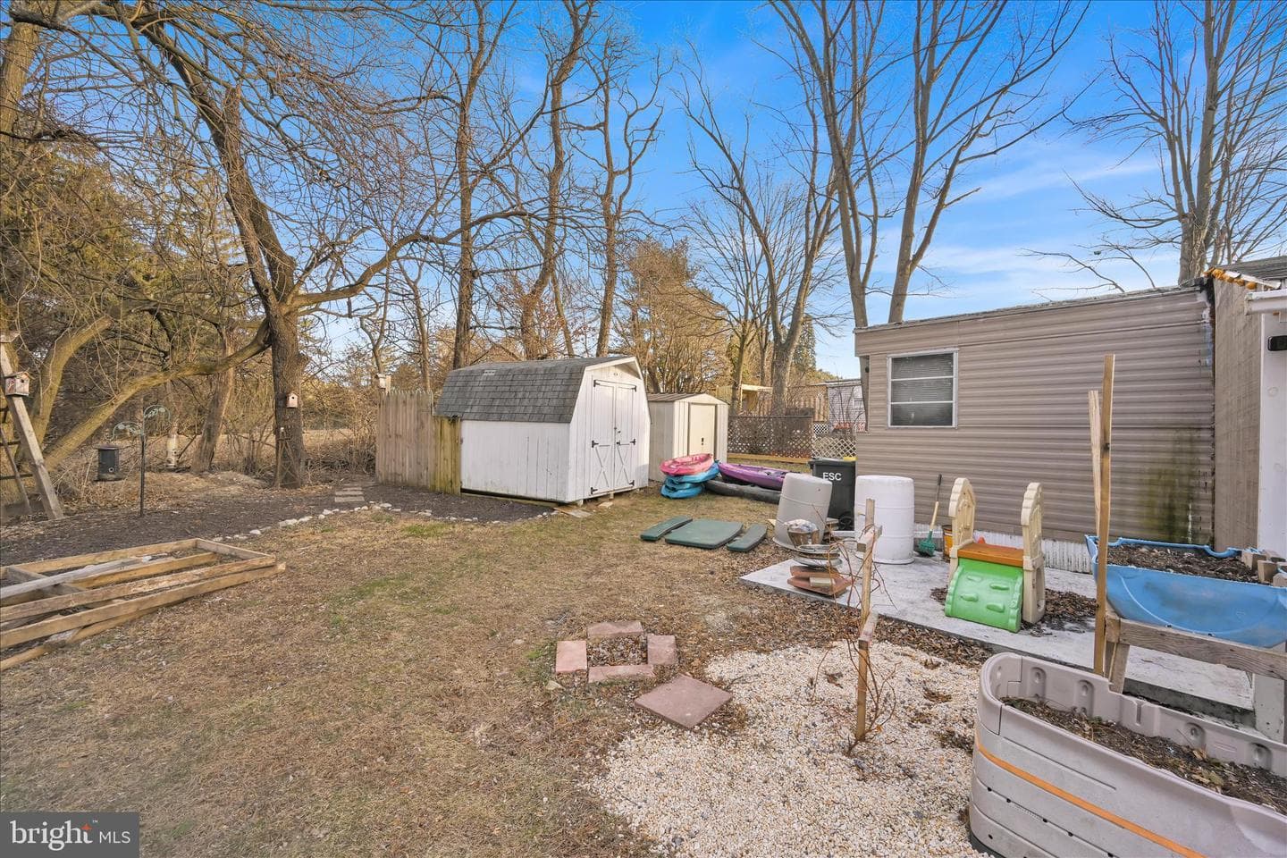 737 Lake Drive photo 25