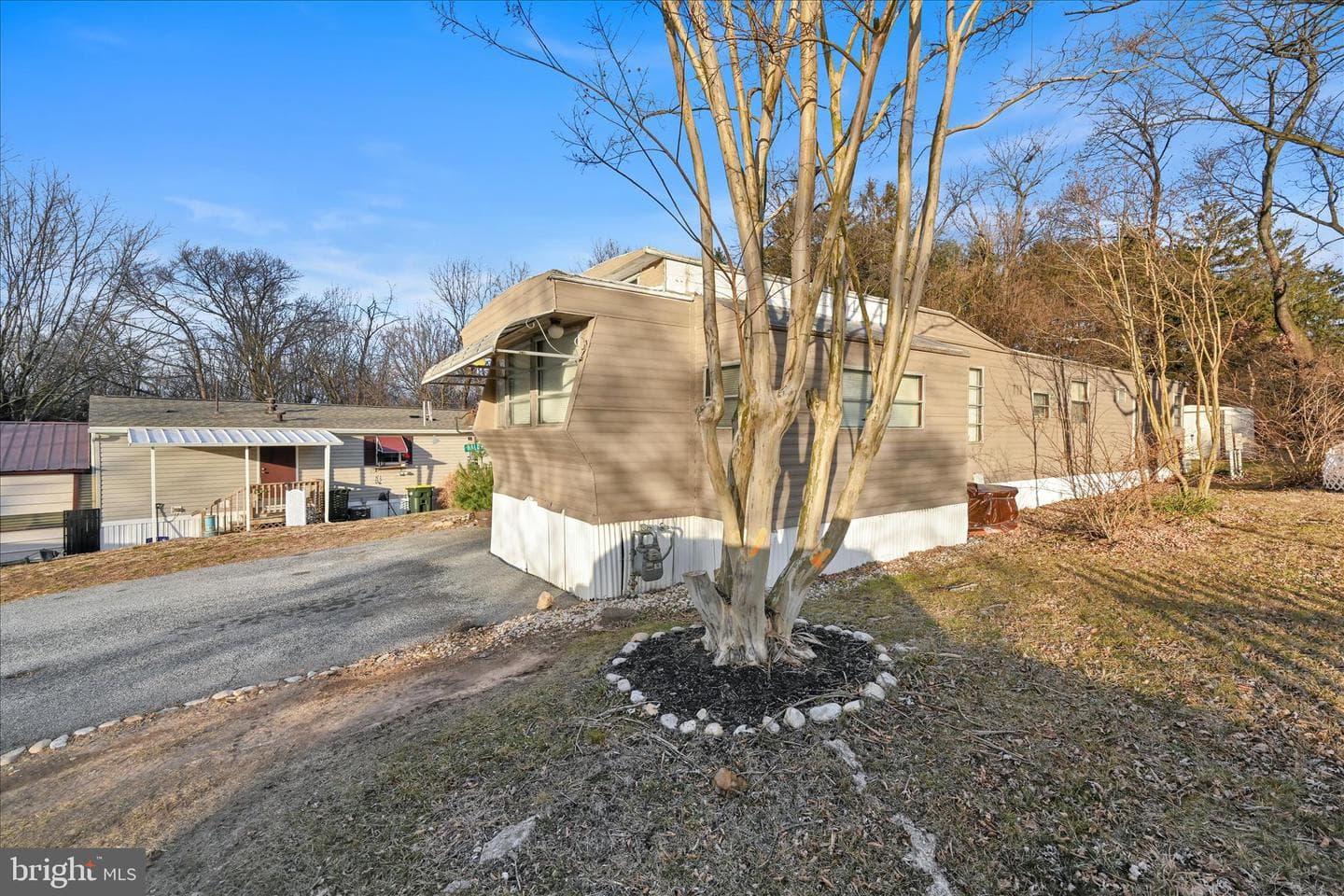 737 Lake Drive photo 5