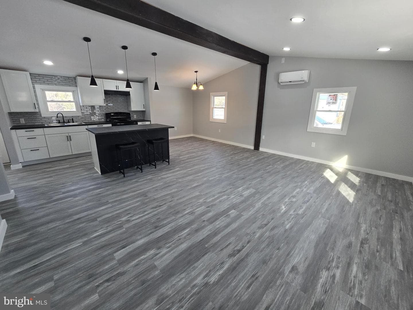 1659 Wood Crest Lane photo 8