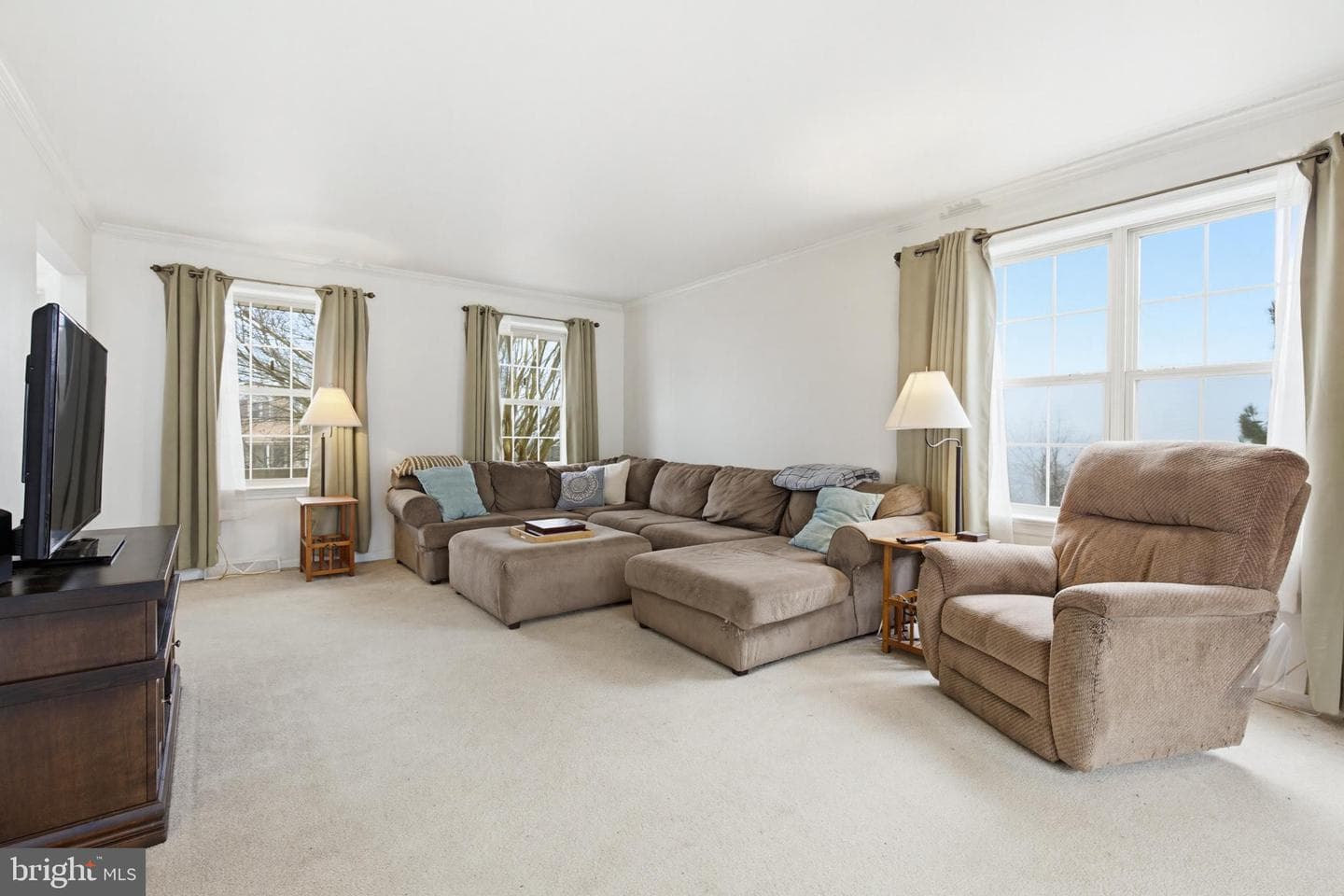 46 Stonewyck Hill Road photo 8